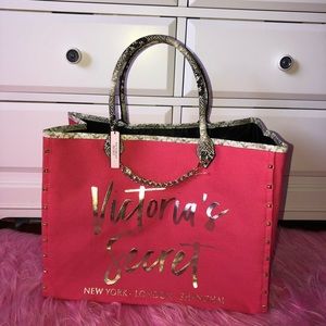 💕Victoria secret tote - Brand new